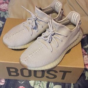 Yeezy V2 350 boost sesame